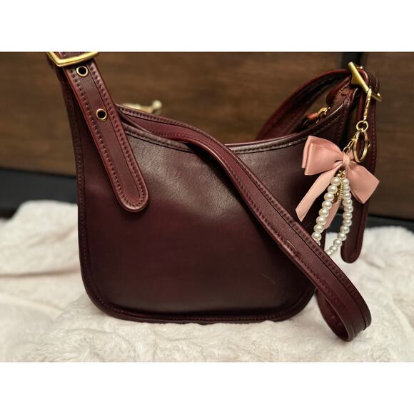 Coach Handbags - Coach Vintage Janice Legacy Bag in Rich Medium Mahogany – Restored to Brilliance